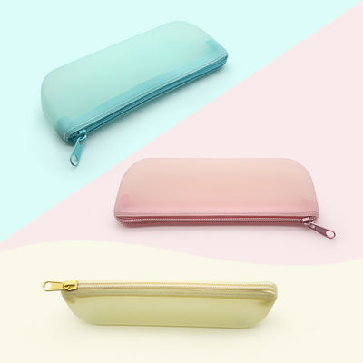 19*7*2.8cm 学生用ペンの道具 カスタムロゴのカラフルなデザインのシリコン収納袋
