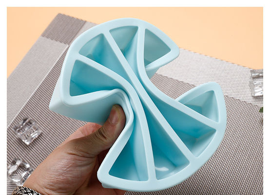 多彩 4グリッド アイスキューブ トレイ 食品級シリコン素材の模具 17*14.3*3.6cm