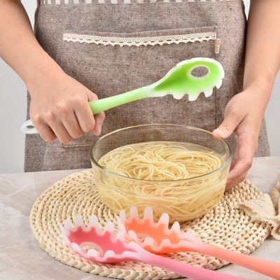 粘りしない 持ち運び可能な シリコン パスタ スプーン 調理用 環境に優しい キッチン用具